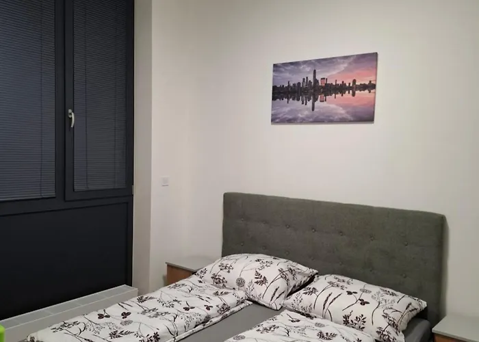 Apartment V Point M
