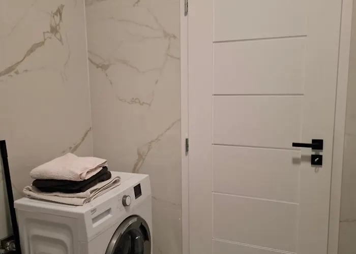 V Point M Apartament *